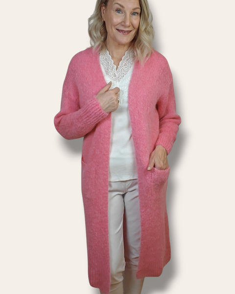 Pitkä alpakkatakki pinkki