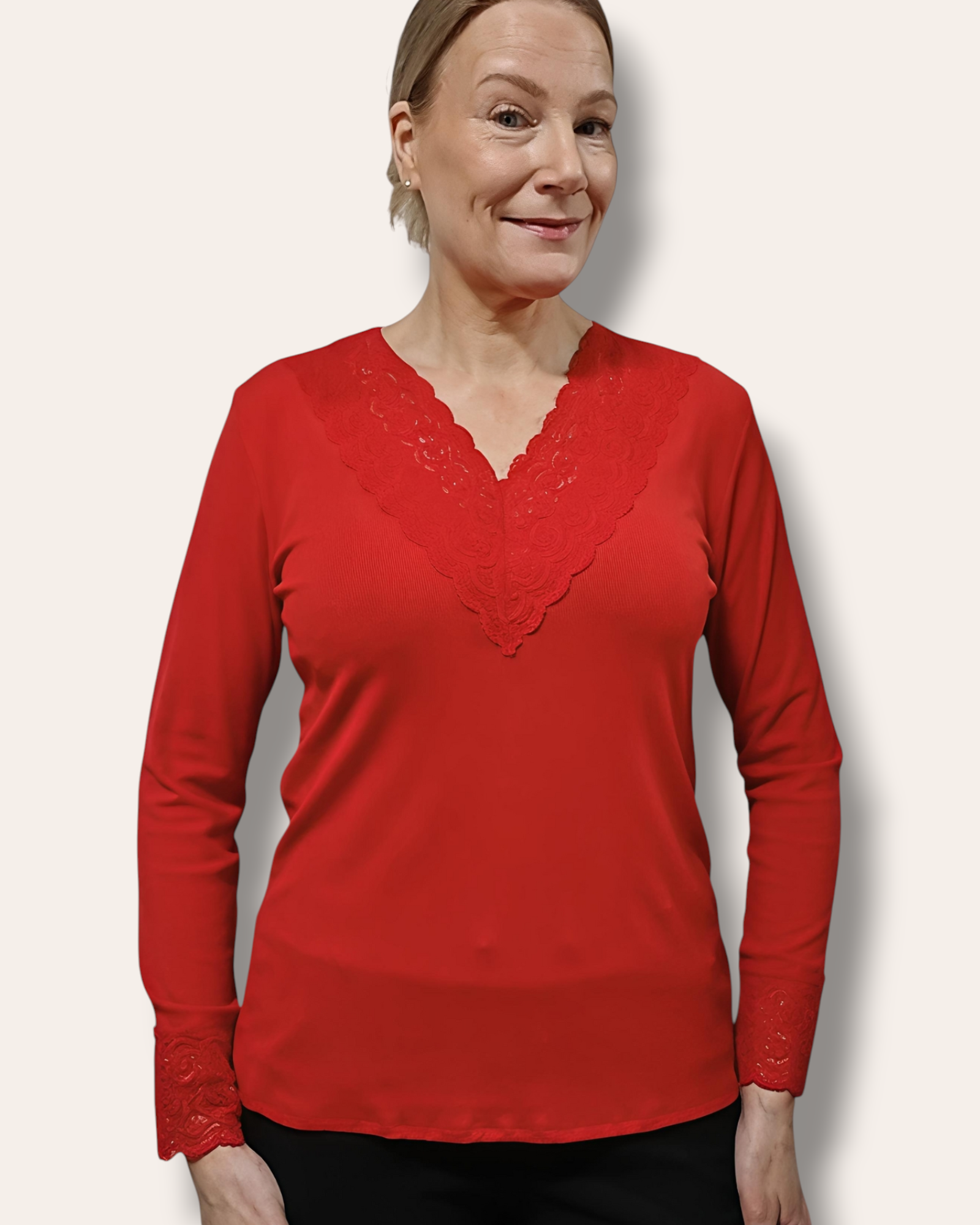 Pitsitrikoopaita punainen